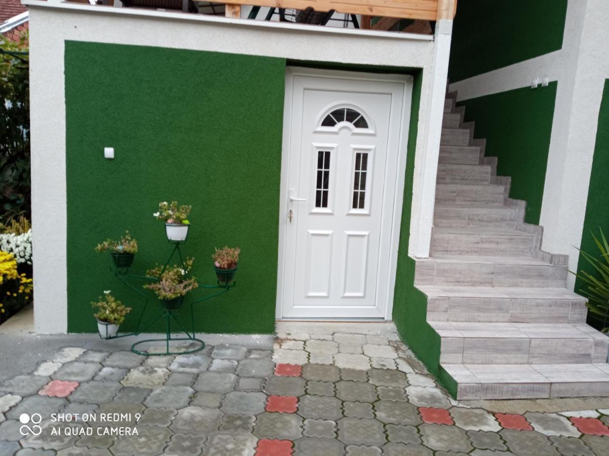 Guest House Vila Banjica بايرت المظهر الخارجي الصورة